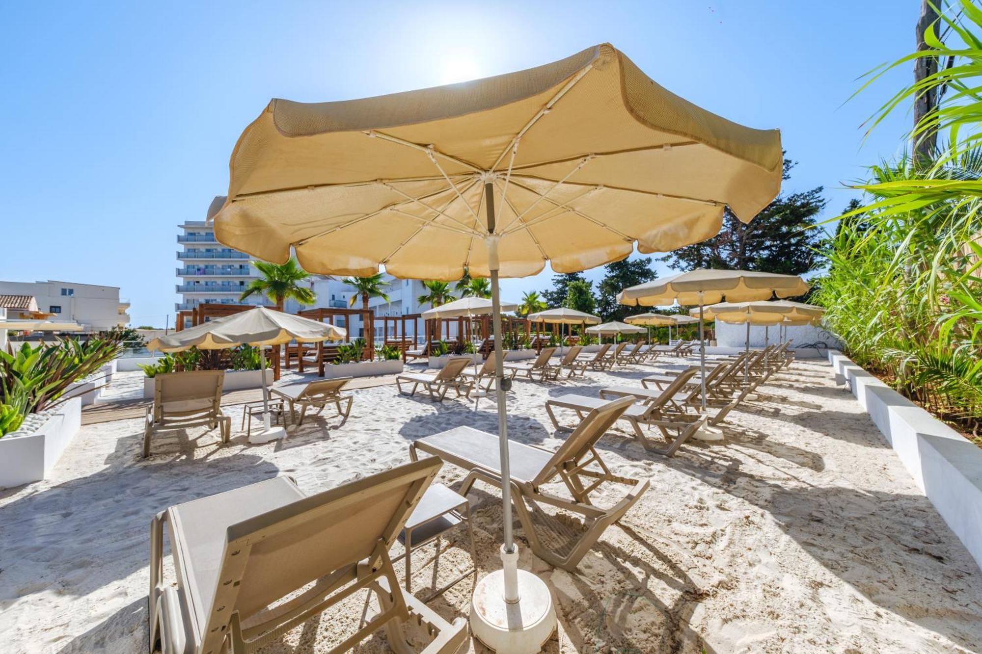 Hotel Ankaa - Adults Only Порто Кристо Екстериор снимка